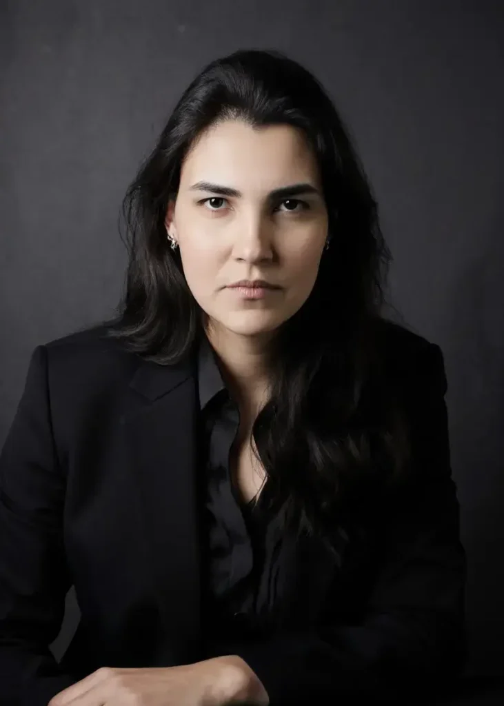 Thayna Francisco Advogada Criminalista